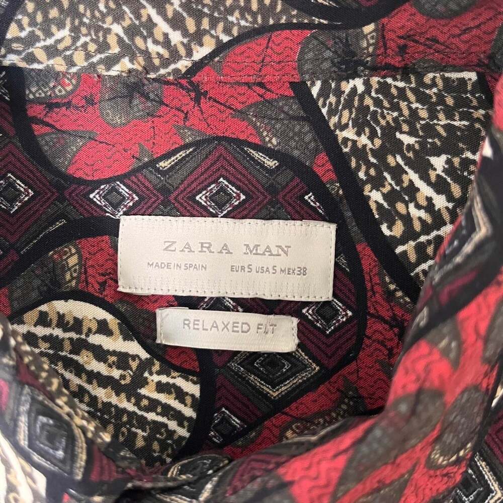 Zara Men's Abstract Button Up - Picture 4 of 4